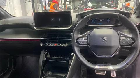 PEUGEOT 208 100kW GT 50kWh Auto
