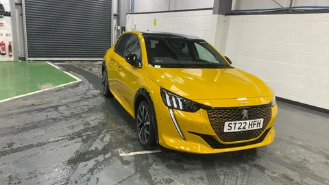 PEUGEOT 208 100kW GT 50kWh Auto