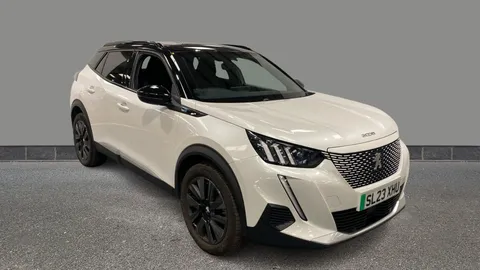 PEUGEOT 2008 100kW GT 50kWh Auto