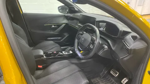 PEUGEOT 208 100kW GT 50kWh Auto