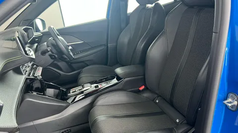 PEUGEOT 2008 100kW GT 50kWh Auto