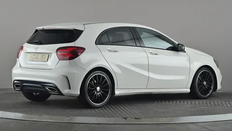 MERCEDES-BENZ A CLASS A200 AMG Line Premium Auto