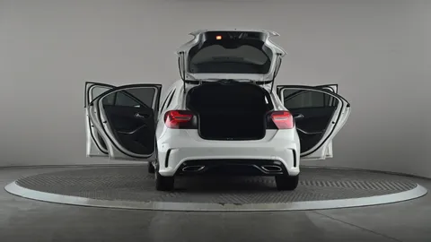 MERCEDES-BENZ A CLASS A200 AMG Line Premium Auto