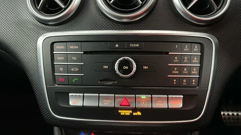 MERCEDES-BENZ A CLASS A200 AMG Line Premium Auto