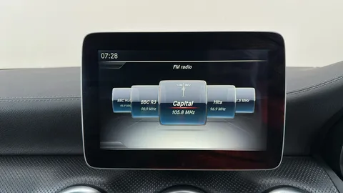 MERCEDES-BENZ A CLASS A200 AMG Line Premium Auto