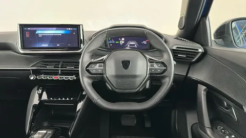 PEUGEOT 2008 100kW Allure 50kWh Auto