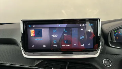 PEUGEOT 2008 100kW Allure 50kWh Auto