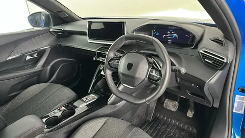 PEUGEOT 2008 100kW Allure 50kWh Auto