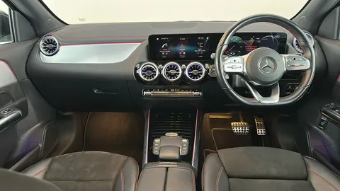 MERCEDES-BENZ EQA EQA 250 140kW AMG Line 66.5kWh Auto