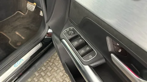 MERCEDES-BENZ EQA EQA 250 140kW AMG Line 66.5kWh Auto
