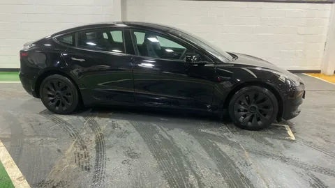 TESLA MODEL 3 RWD Auto