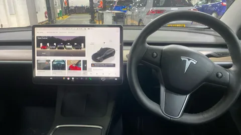 TESLA MODEL 3 RWD Auto
