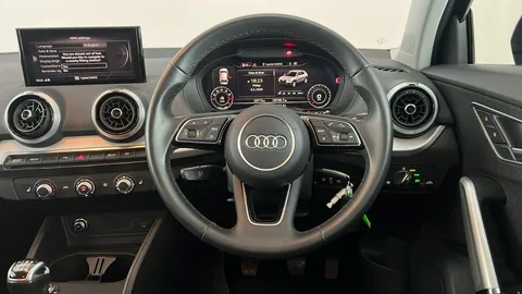 AUDI Q2 35 TFSI Sport