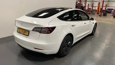 TESLA MODEL 3 Standard Plus Auto