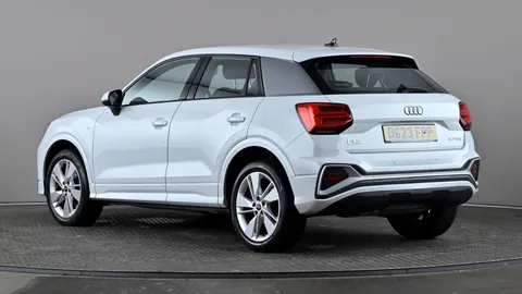 AUDI Q2 30 TFSI S Line