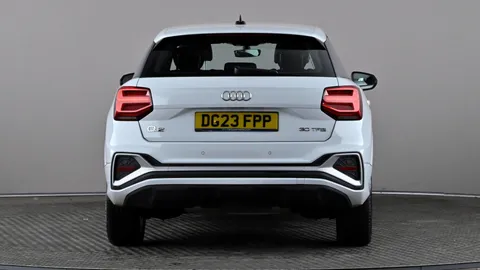 AUDI Q2 30 TFSI S Line