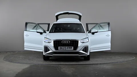 AUDI Q2 30 TFSI S Line