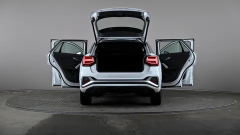 AUDI Q2 30 TFSI S Line