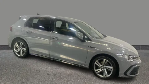 VOLKSWAGEN GOLF 1.5 TSI R-Line