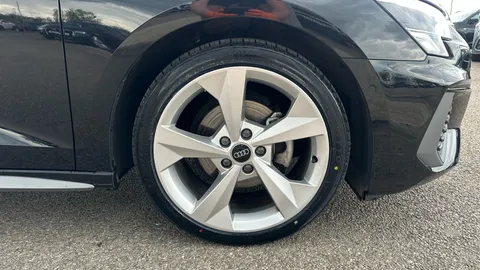 AUDI A3 35 TFSI S Line