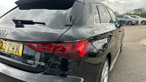 AUDI A3 35 TFSI S Line