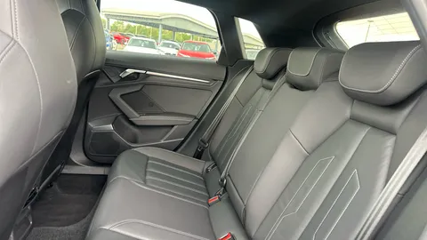AUDI A3 35 TFSI S Line