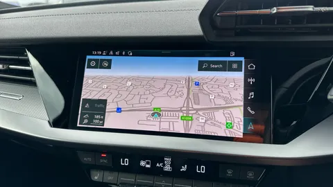 AUDI A3 35 TFSI S Line