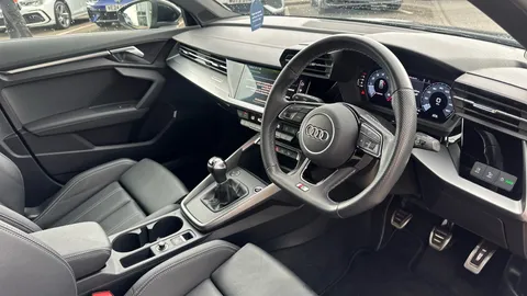 AUDI A3 35 TFSI S Line