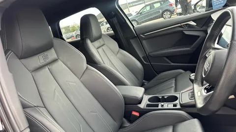 AUDI A3 35 TFSI S Line