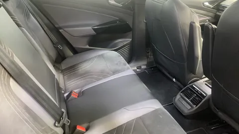 VOLKSWAGEN ID.4 210kW Life Pro 77kWh Auto