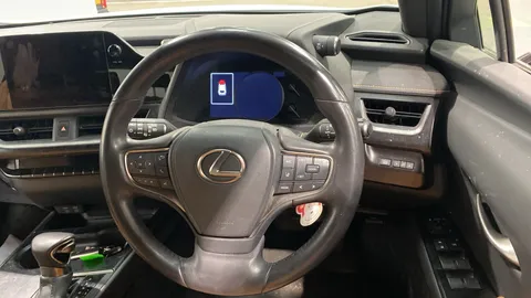 LEXUS UX 250h 2.0 F-Sport Design CVT