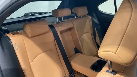 LEXUS UX 250h 2.0 F-Sport Design CVT