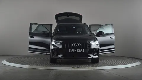 AUDI Q3 35 TFSI Black Edition