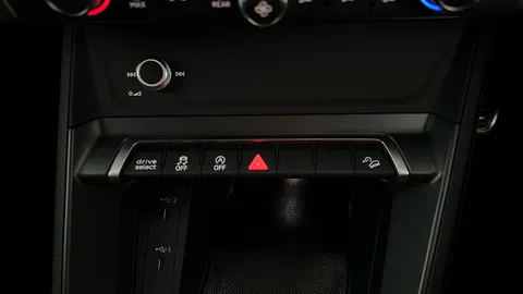 AUDI Q3 35 TFSI Black Edition