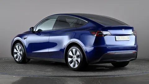 TESLA MODEL Y RWD Auto
