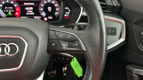 AUDI Q3 35 TFSI Black Edition