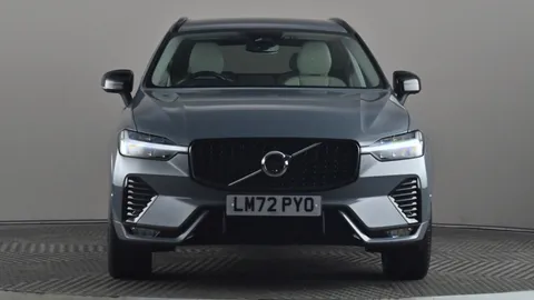 VOLVO XC60 2.0 B5P Plus Dark AWD Geartronic