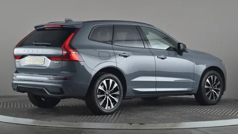 VOLVO XC60 2.0 B5P Plus Dark AWD Geartronic