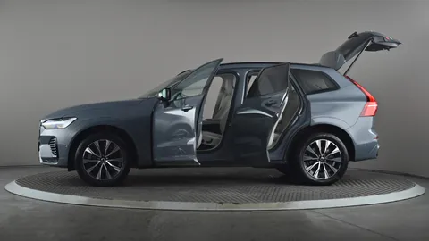 VOLVO XC60 2.0 B5P Plus Dark AWD Geartronic