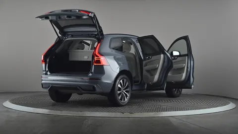 VOLVO XC60 2.0 B5P Plus Dark AWD Geartronic
