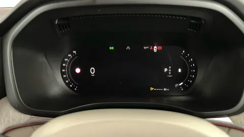 VOLVO XC60 2.0 B5P Plus Dark AWD Geartronic