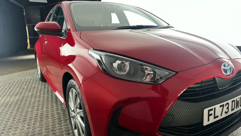 Toyota Yaris 1.5 Hybrid Icon CVT