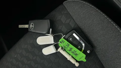 Toyota Yaris 1.5 Hybrid Icon CVT