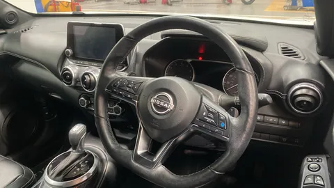 NISSAN JUKE 1.0 DiG-T 114 Tekna DCT
