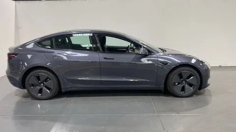 TESLA MODEL 3 Standard Plus Auto