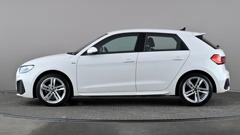 AUDI A1 25 TFSI S Line