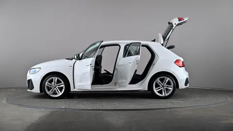 AUDI A1 25 TFSI S Line