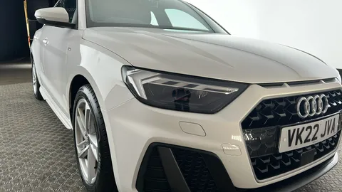 AUDI A1 25 TFSI S Line