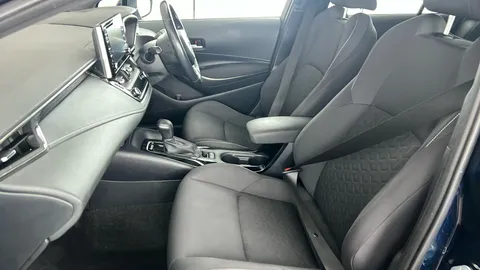 TOYOTA COROLLA 1.8 VVT-i Hybrid Icon Tech CVT