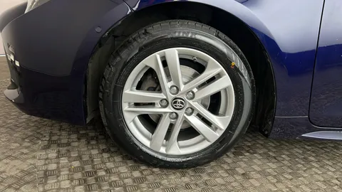 TOYOTA COROLLA 1.8 VVT-i Hybrid Icon Tech CVT